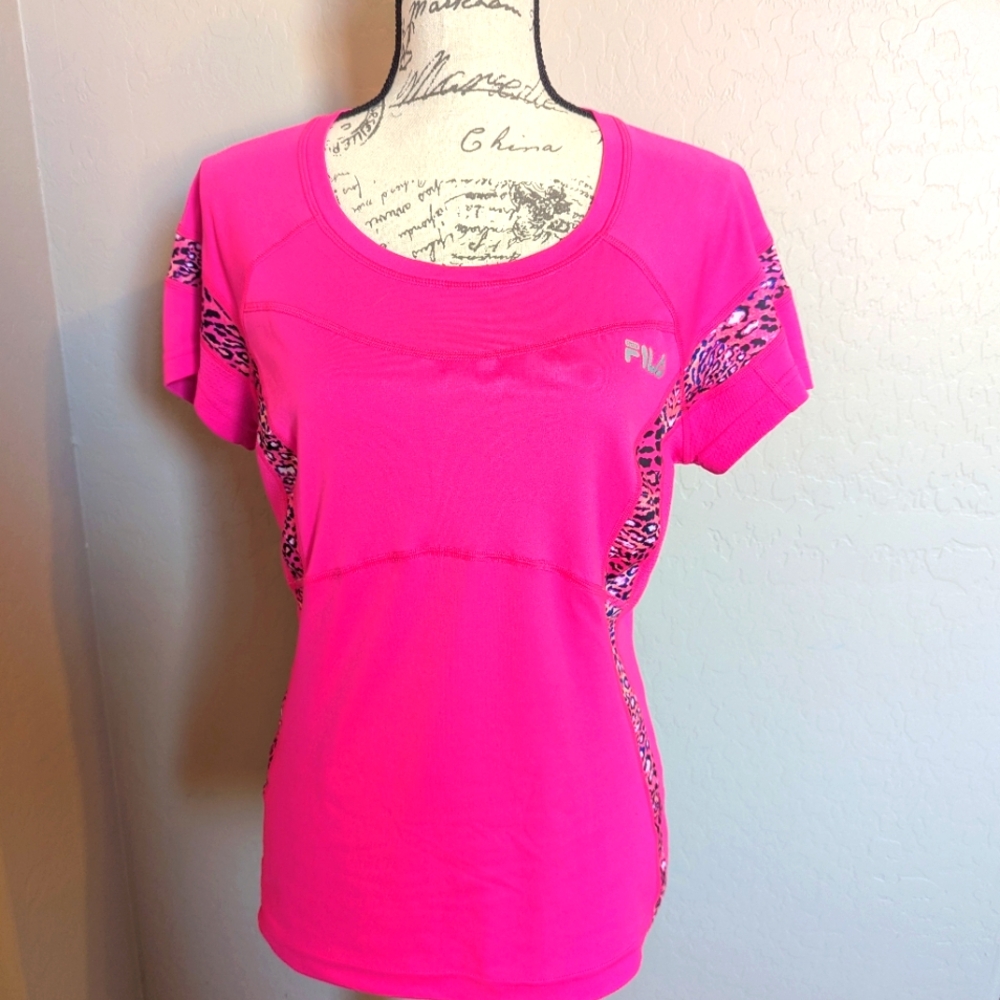 FILA Women's Hot Pink Short Sleeve Athletic Workout Shirt Medium